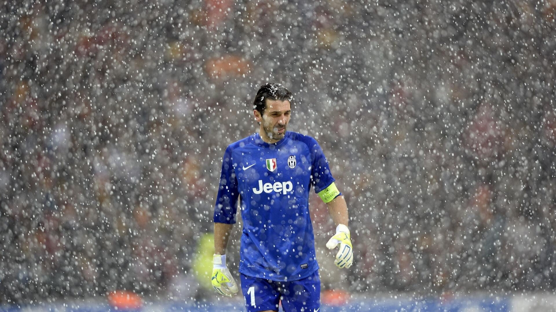 解说团队亮相全球电竞大赛，展现专业素养，电竞解说参加的综艺